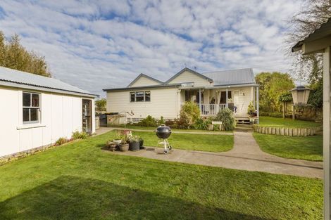 Photo of property in 233 Makino Road, Feilding, 4702