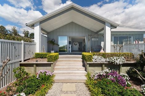 Photo of property in 165 Rowesdale Drive, Ohauiti, Tauranga, 3112