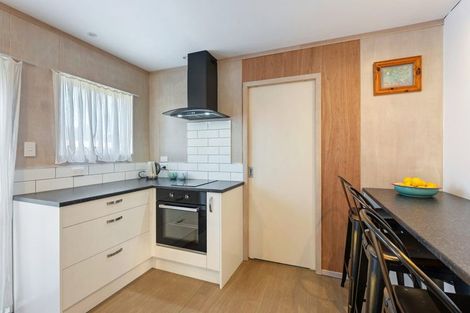 Photo of property in 10a Alexander Road, Raumati Beach, 5032