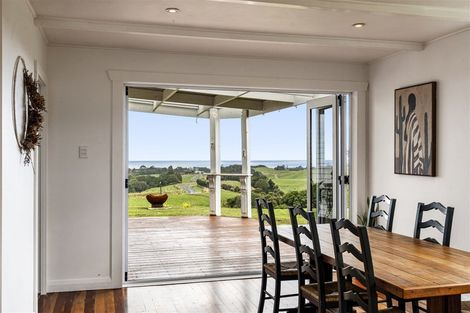 Photo of property in 207 Upper Pitone Road, Pitone, New Plymouth, 4374