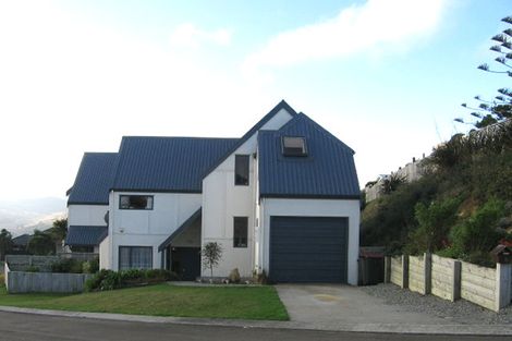 Photo of property in 8b Pelorous Street, Paparangi, Wellington, 6037