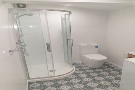 Photo of property in 14 Collingwood Road, Waiuku, 2123