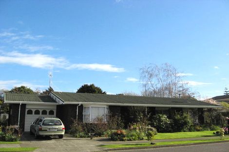 Photo of property in 68 Highbury Drive, Levin, 5510