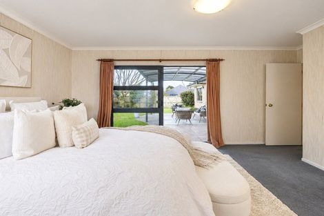 Photo of property in 1 Roderick Place, Rototuna, Hamilton, 3210