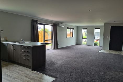 Photo of property in 8 Northmoor Boulevard, Rolleston, 7615