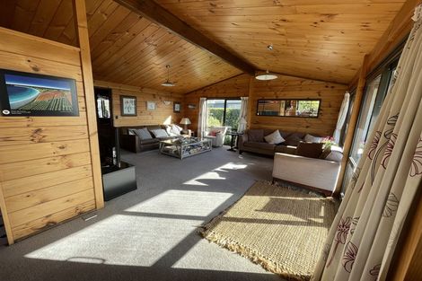 Photo of property in 132 Beach Road, Haumoana, 4102