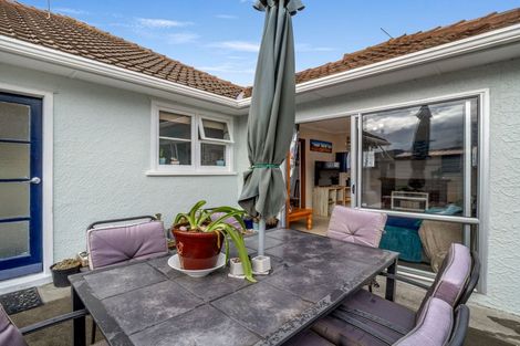 Photo of property in 25 Vernon Avenue, Takaro, Palmerston North, 4412