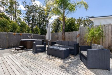 Photo of property in 373 Millwater Parkway, Silverdale, 0932