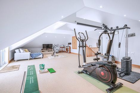 Photo of property in 9 Woodstock Road, Fairfield, Hamilton, 3214