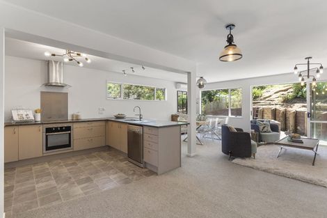 Photo of property in 67a Ayton Drive, Totara Vale, Auckland, 0629