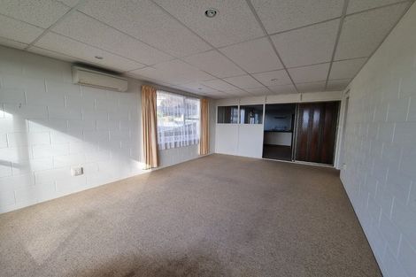 Photo of property in 1/7 Patchett Place, Cashmere, Christchurch, 8022