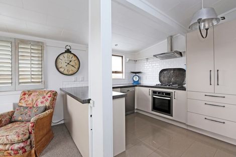 Photo of property in 2/205 Knight Street, Hastings, 4122