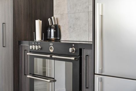 Photo of property in 13 Fairview Place, Te Puke, 3119