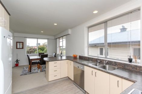 Photo of property in 25 Rimu Street, Inglewood, 4330