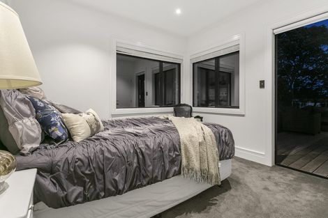 Photo of property in 2/92 Churchill Road, Murrays Bay, Auckland, 0630