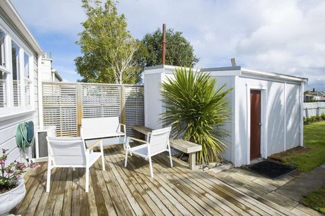 Photo of property in 43 Disraeli Street, Gisborne, 4010