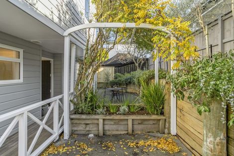 Photo of property in 9a Riddell Road, Glendowie, Auckland, 1071
