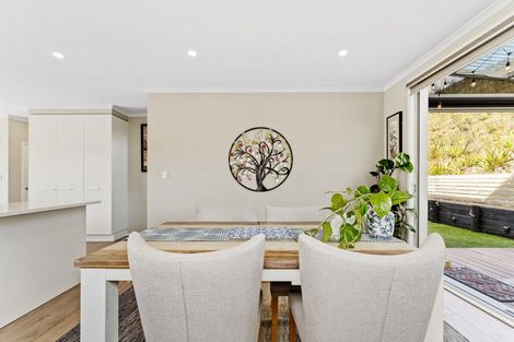 Photo of property in 33 Sanremo Lane, Stanmore Bay, Whangaparaoa, 0932