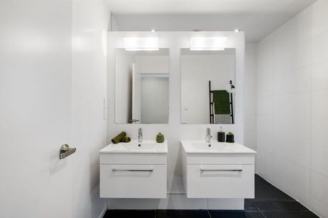 Photo of property in 15 Shalimar Place, Huntington, Hamilton, 3210