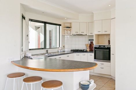 Photo of property in 1 Becker Way, Karori, Wellington, 6012