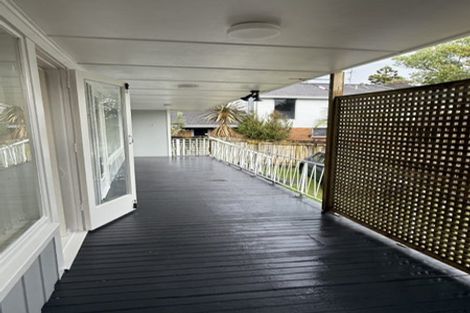 Photo of property in 163 Golf Road, Titirangi, Auckland, 0604