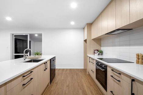 Photo of property in 80 Sawyers Arms Road, Northcote, Christchurch, 8052