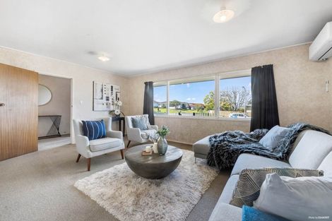 Photo of property in 82 Archmillen Avenue, Pakuranga Heights, Auckland, 2010