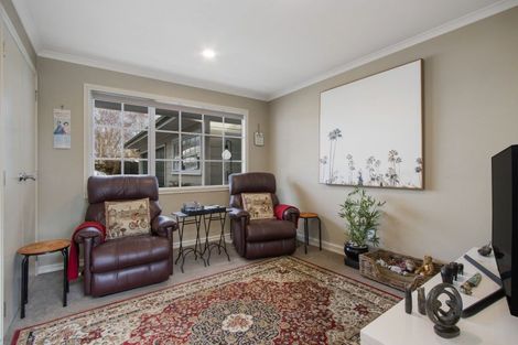 Photo of property in 42 Kayelene Place, Omokoroa, 3114