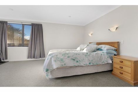 Photo of property in 47 George Street, Rotherham, 7379