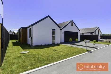 Photo of property in 3 Dennis Lane, Halswell, Christchurch, 8025