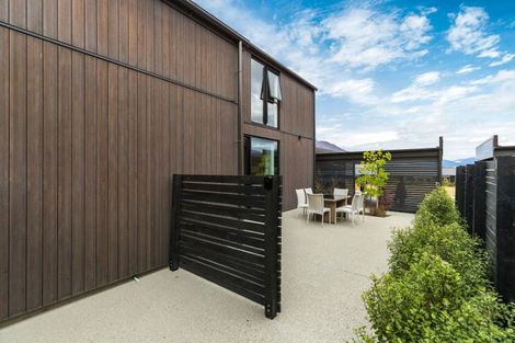 Photo of property in 5 Escalator Avenue, Jacks Point, 9371