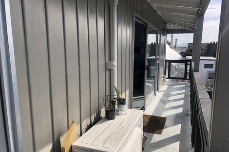 Photo of property in 2/33 Springfield Road, St Albans, Christchurch, 8014