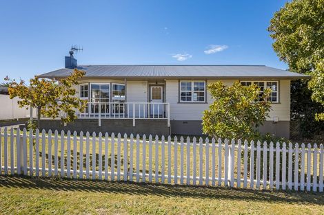 Photo of property in 67 Donovan Road, Paraparaumu Beach, Paraparaumu, 5032