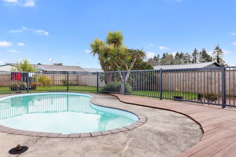 Photo of property in 25 Rata Avenue, Edgecumbe, 3120