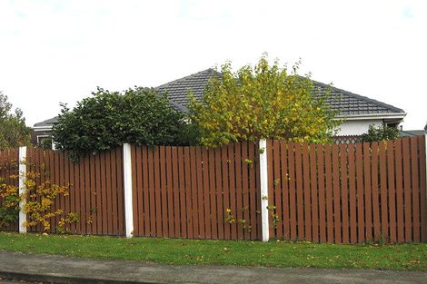 Photo of property in 8 Nyoli Street, Northcote, Christchurch, 8052