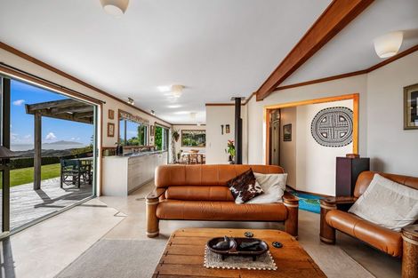 Photo of property in 275 Massey Road, Waipu, 0582