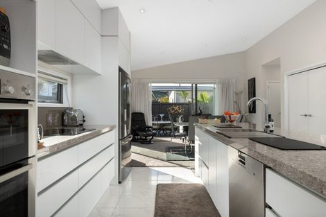 Photo of property in 10 Jacob Street, Brookfield, Tauranga, 3110