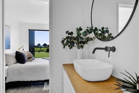 Photo of property in 386 Kaihihi Road, Okato, New Plymouth, 4381