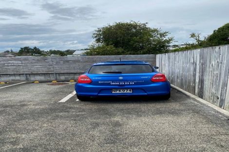 Photo of property in 1 Kaneke Place, Glen Eden, Auckland, 0602