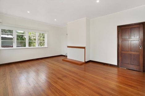 Photo of property in 54 Wainui Avenue, Point Chevalier, Auckland, 1022