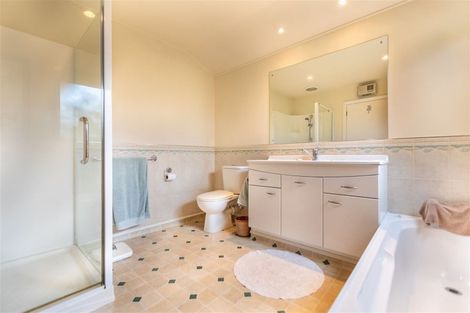 Photo of property in 16 Mckeefry Avenue, Greenmeadows, Napier, 4112