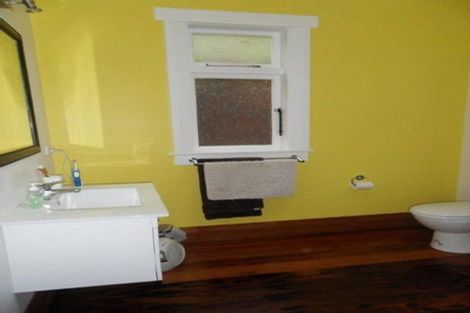 Photo of property in 19 Austin Street, Mount Victoria, Wellington, 6011