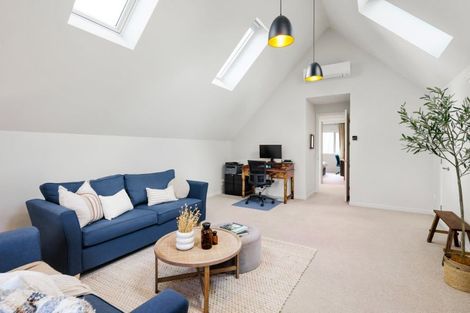 Photo of property in 3 Le Quesnoy Place, Cambridge, 3434