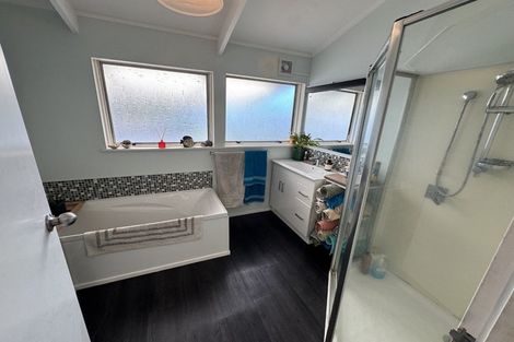 Photo of property in 38 Spriggs Crescent, Greenmeadows, Napier, 4112