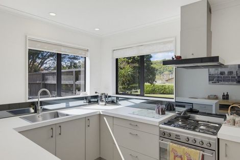 Photo of property in 10 Sams Way, Raumati South, Paraparaumu, 5032