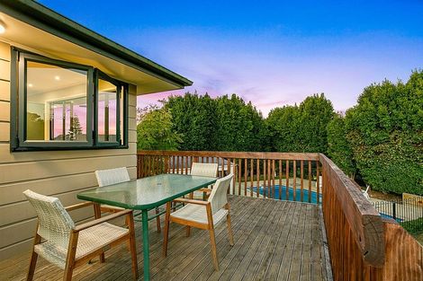 Photo of property in 6 May Avenue, Te Atatu South, Auckland, 0610