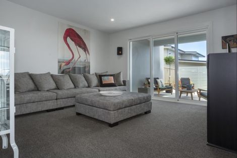 Photo of property in 76 Endeavour Drive, Whitby, Porirua, 5024