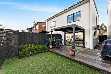 Photo of property in 41 Konoba Avenue, Kumeu, 0810