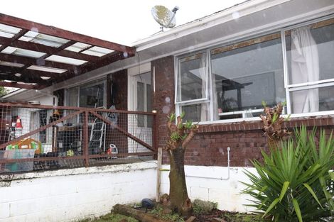 Photo of property in 2/199 Henderson Valley Road, Henderson, Auckland, 0612