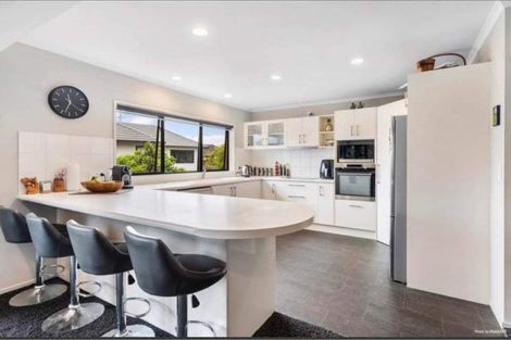 Photo of property in 20 Chiania Place, Somerville, Auckland, 2014